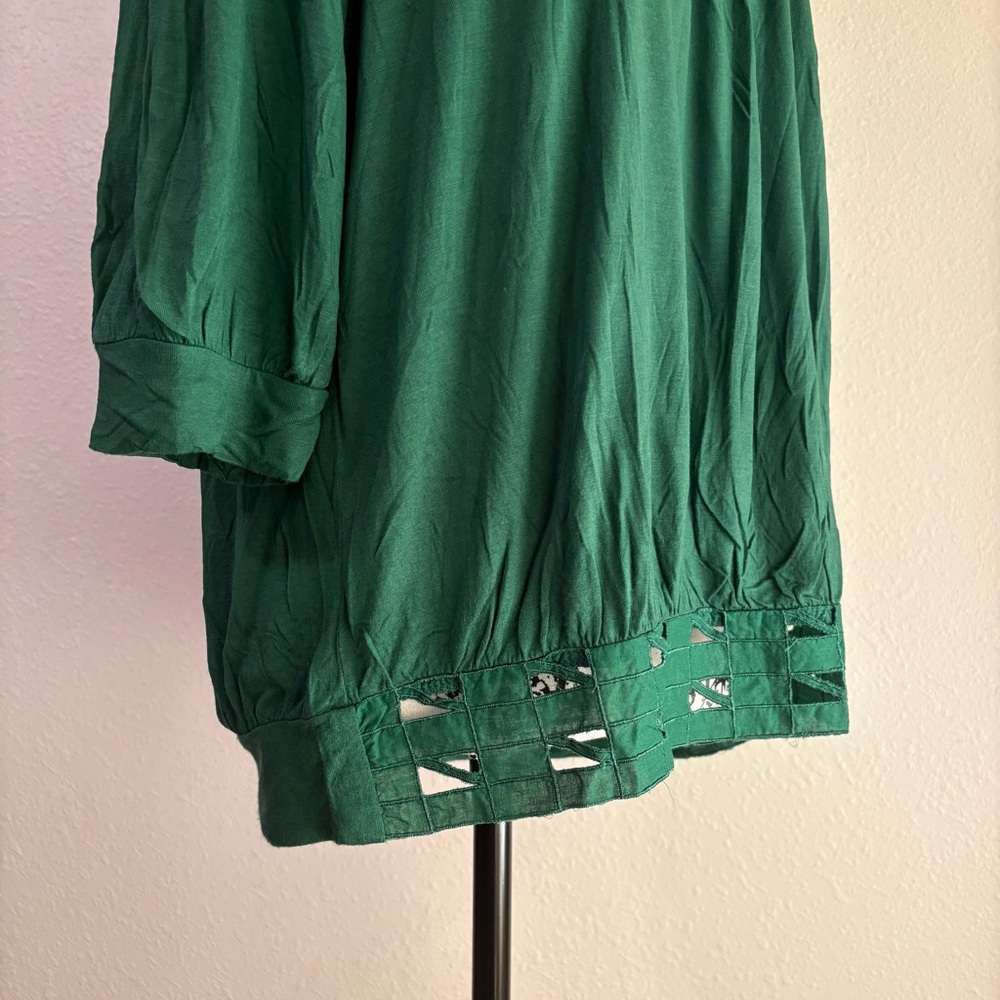 Bohemian Green Cutout Blouse size L Like New - Picture 4 of 9